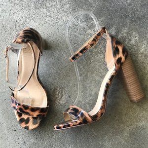 Animal Print Patent Leopard Stacked Wood Heel size7
